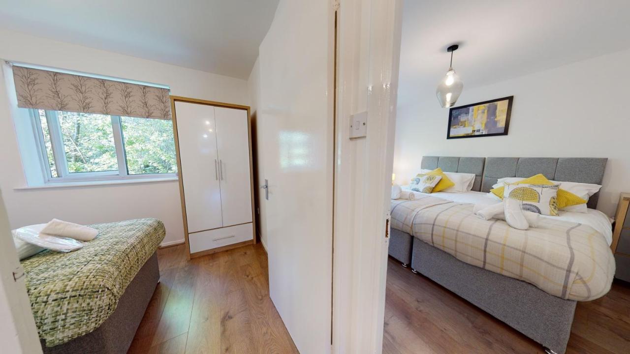 2Bedrm-4Guests-Parking-Nearstation Daire Londra Dış mekan fotoğraf